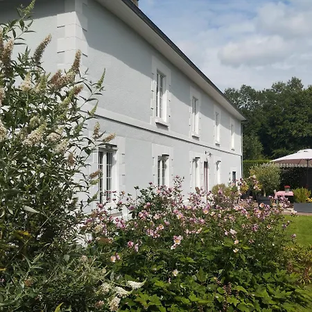 Chez Chloe ホームステイ Saint-Aubin-du-Thenney